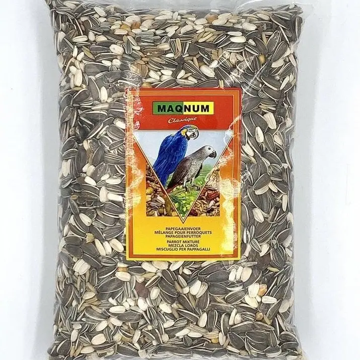 Maqnum Classique Parrot Mixture 1KG (MCPM1KG) - Bird Food