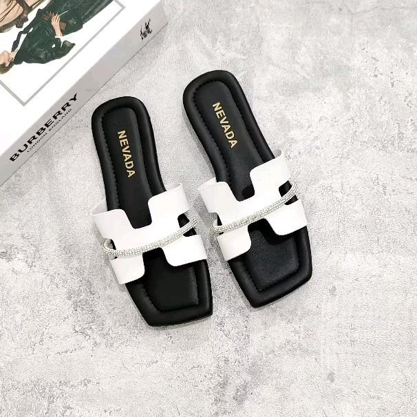 Sandal Korea Teplek Terbaru Model H Diamond - NANA STORE - Wanita, Sendal Cewek Canvas 0