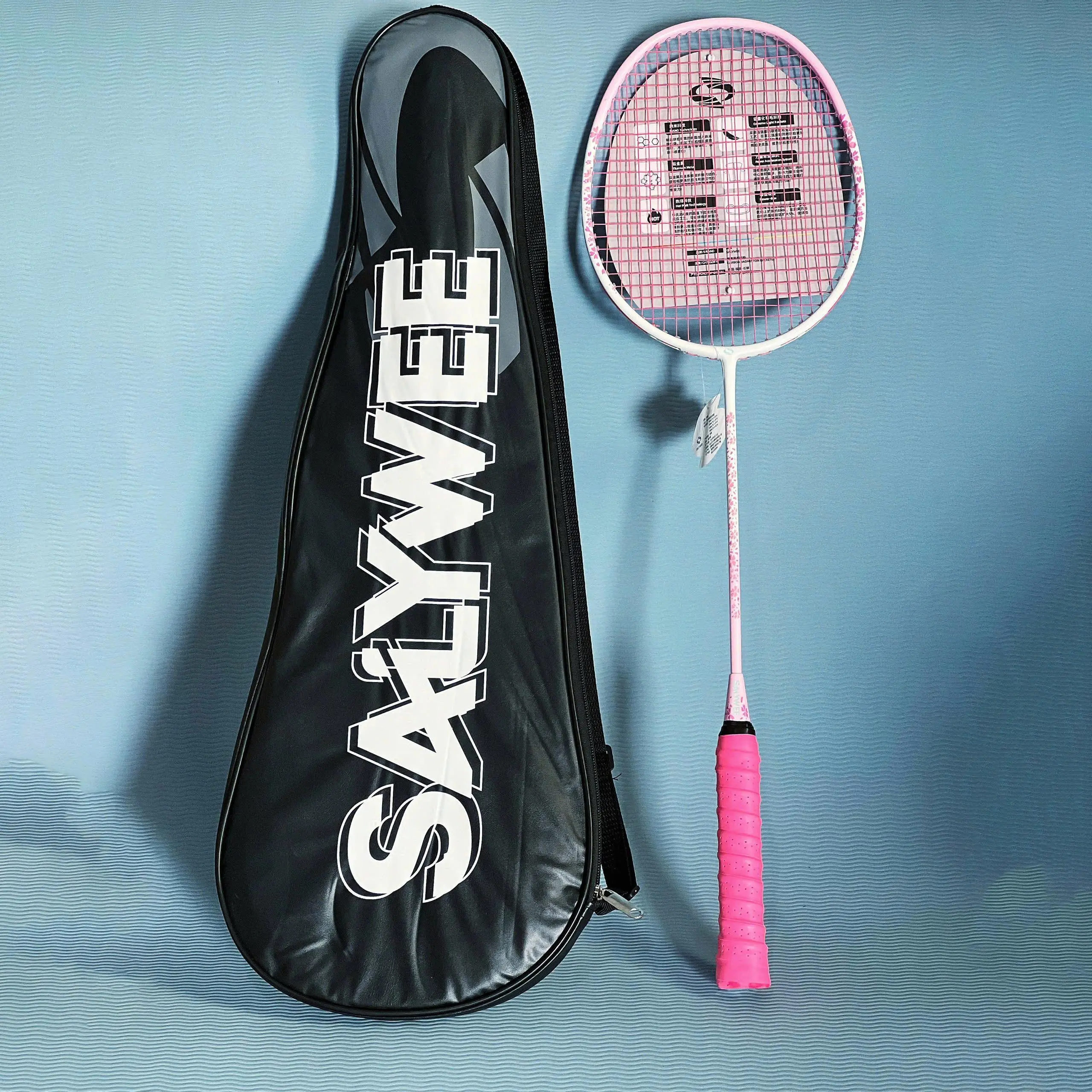 1 VỢT CACBON SALYWEE SS905 HỒNG