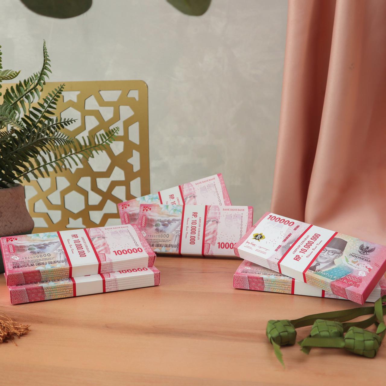 Amplop Lebaran Isi 6 Pcs Motif Uang Gepok 3D Lucu Ivory Premium Paper 16x7x1.5cm untuk Hadiah Lebaran Unik dan Menarik