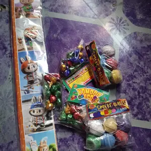 Mainan Kapsul Pokemon Smoke Balls Warna Warni 1 Pack Isi 6pcs Ecer Mainan Unik dengan Desain Menarik dan Fun untuk anak-anak Koleksi Harian