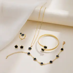 Set Lengkap Perhiasan Titanium Clover 4in1 (Anting+Cincin+Gelang) Vintage Korea Anti Alergi Cocok Untuk Sehari - hari