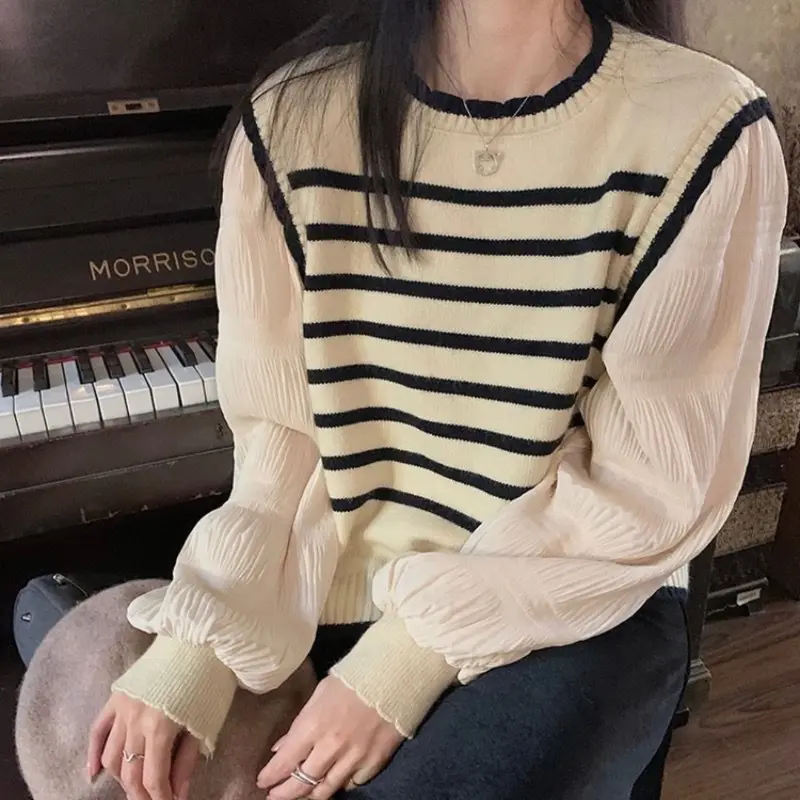One Set setelan Wanita Korean Style 2 In 1 Sweater Stripe Black and White Aestatic Kekinian Pinters - Set T025 3