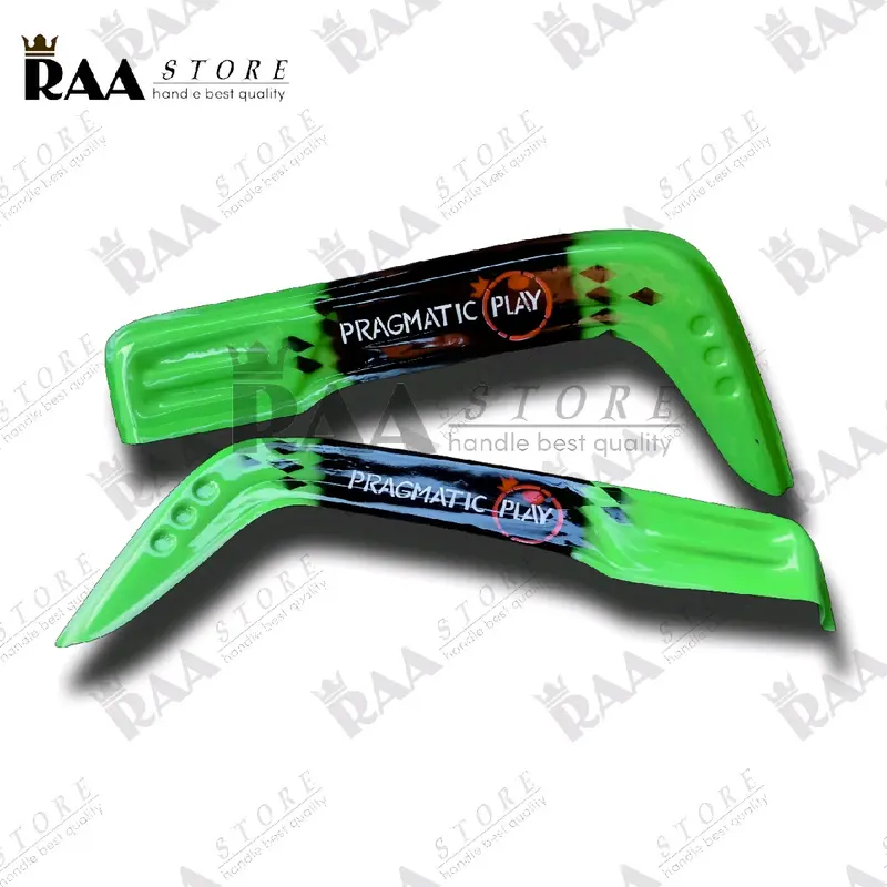1 Set Talang Air Truk Canter HD/HDL/HDX, Bahan fiberglass tebal dengan motif dan tulisan sudah lengkap dengan perekat 1