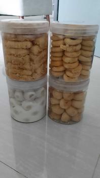 Product Review of Paket Castangel,kacang,nastar,bola² susu from D**n b**n N** 2** 3
