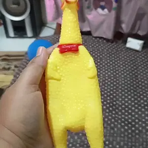 ECER 1 PCS Ayam teriak pencet bersuara bunyi karet shrilling screaming chicken untuk kucing / anjing
