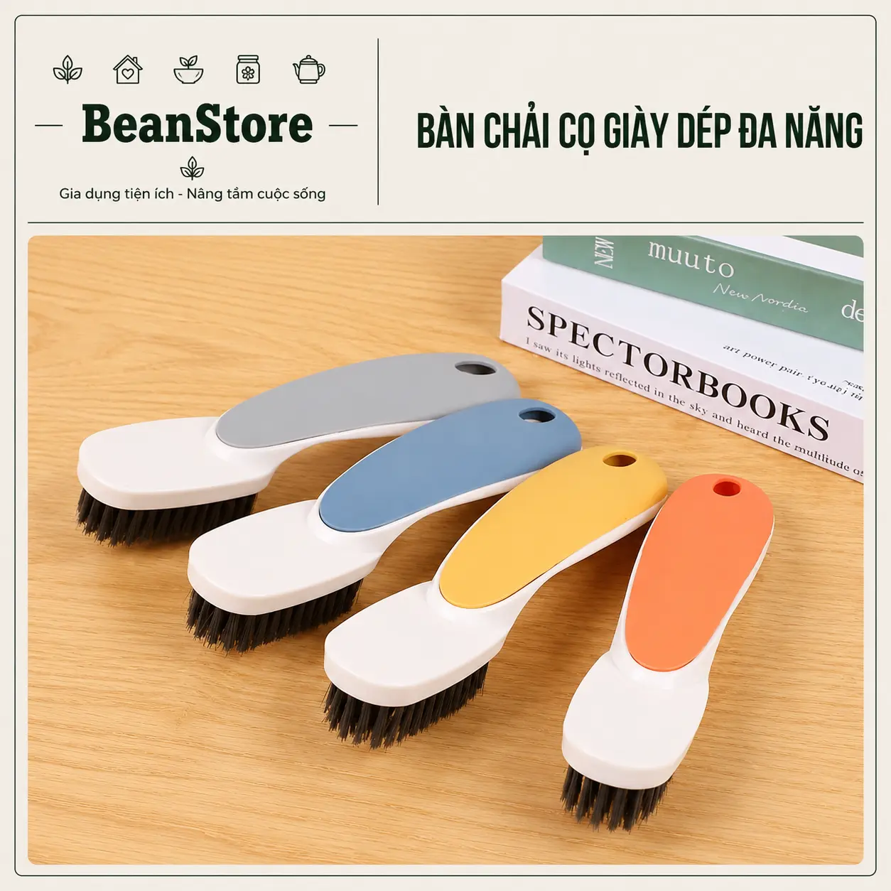 Bàn chải đánh giày lông nhựa, có cán chắc khoẻ, tiện dụng