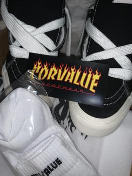 Product Review of Corvalue - Sepatu Sneakers Unisex Pria Wanita Otaru Black White Shoes Casual Sneakers Hitam from z**🎱 3