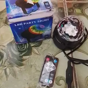 Lampu Disko Magic Ball LED RGB MS-689 Colokan EU & USB Kristal DJ Pesta Auto Suara dengan Remote Jarak Jauh untuk Dekorasi KTV dan Pernikahan