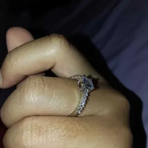 Cincin Wanita Permata Simple Anti Karat - Model Terbaru
