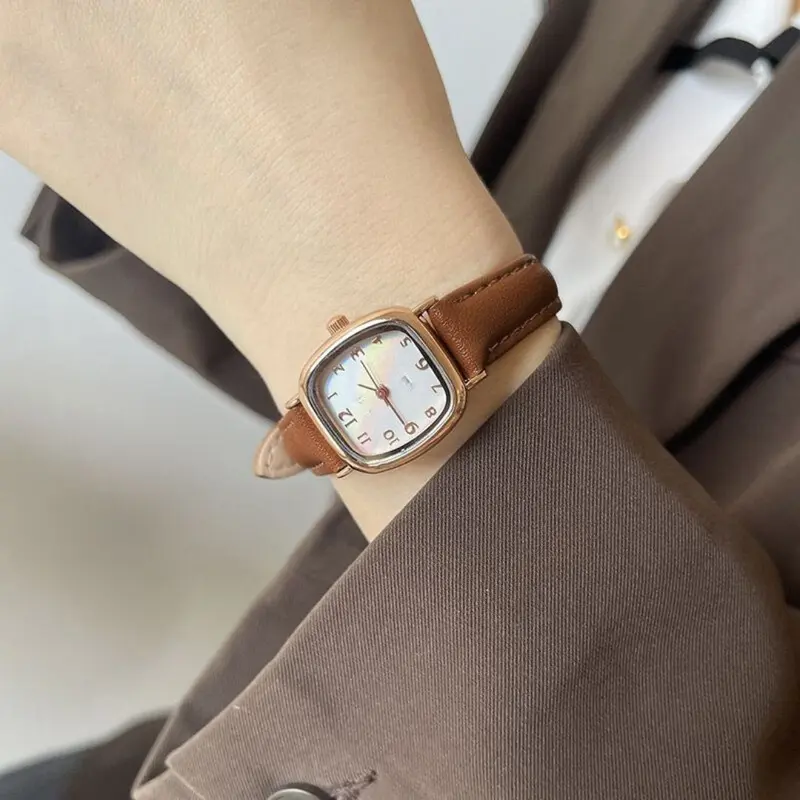 ANKL008 Jam Tangan Quartz Strap PU Analog Casual Gaya Retro Wanita Bulat Watch Korean Fashion 1