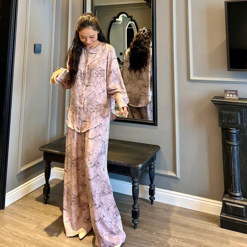  S184 SET BỘ NỮ GỐM QUẦN SUÔNG DÀI VÀ  ÁO CỔ TRÒN TAY DÀI ĐÍNH CÚC KIỂU CỔ TAY HOẠ TIẾT LOANG CHẤT LỤA FREESIZE 