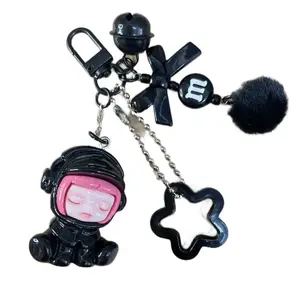 Gantungan Kunci Figure Lucu dengan Desain Unik dan Detail Menarik untuk Hadiah tas
