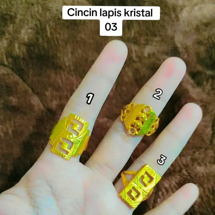 cincin lapis emas dibalut kristal premium