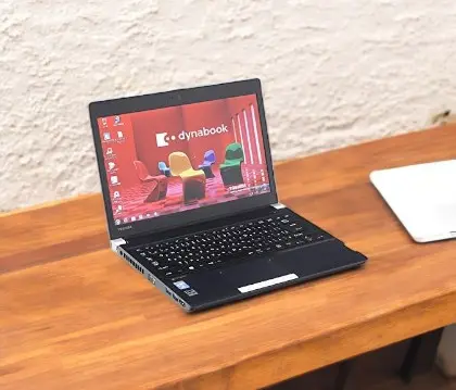 Pre-owned] Toshiba Dynabook R734 13.3 inches core i5 4th GEN 8GB