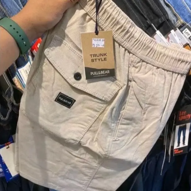 Celana Pendek Pria Pull&Bear Corduroy Lembut Nyaman Model Keren Kantong Casual Santai Surfing - Panjang, Pantai Shorts Hitam 0