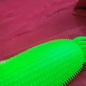 MAINAN ANAK SQUISHY LAMPU KARET BOLA MAINAN YOYO UBUR-UBUR CUMI GURIA KARET LAMPU Karakter Sanrio Kuromi