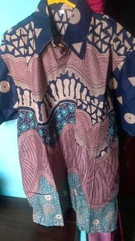 Product Review of [BISA COD] HEM BATIK PRIA BAHAN KATUN PRIMA Grade A - MOTIF KEKINIAN Cowok Formal casual Blue Shirts Baju Couple Seragam Kerja Keren from R**6 1