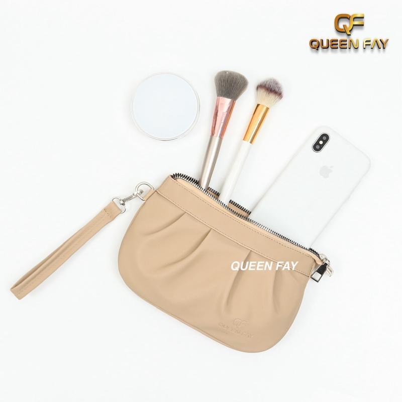 Queen Fay Lyona Pouch Chocoli Tas Dompet Multifungsi Waterproof Anti Air Kekinian Muat Banyak 3