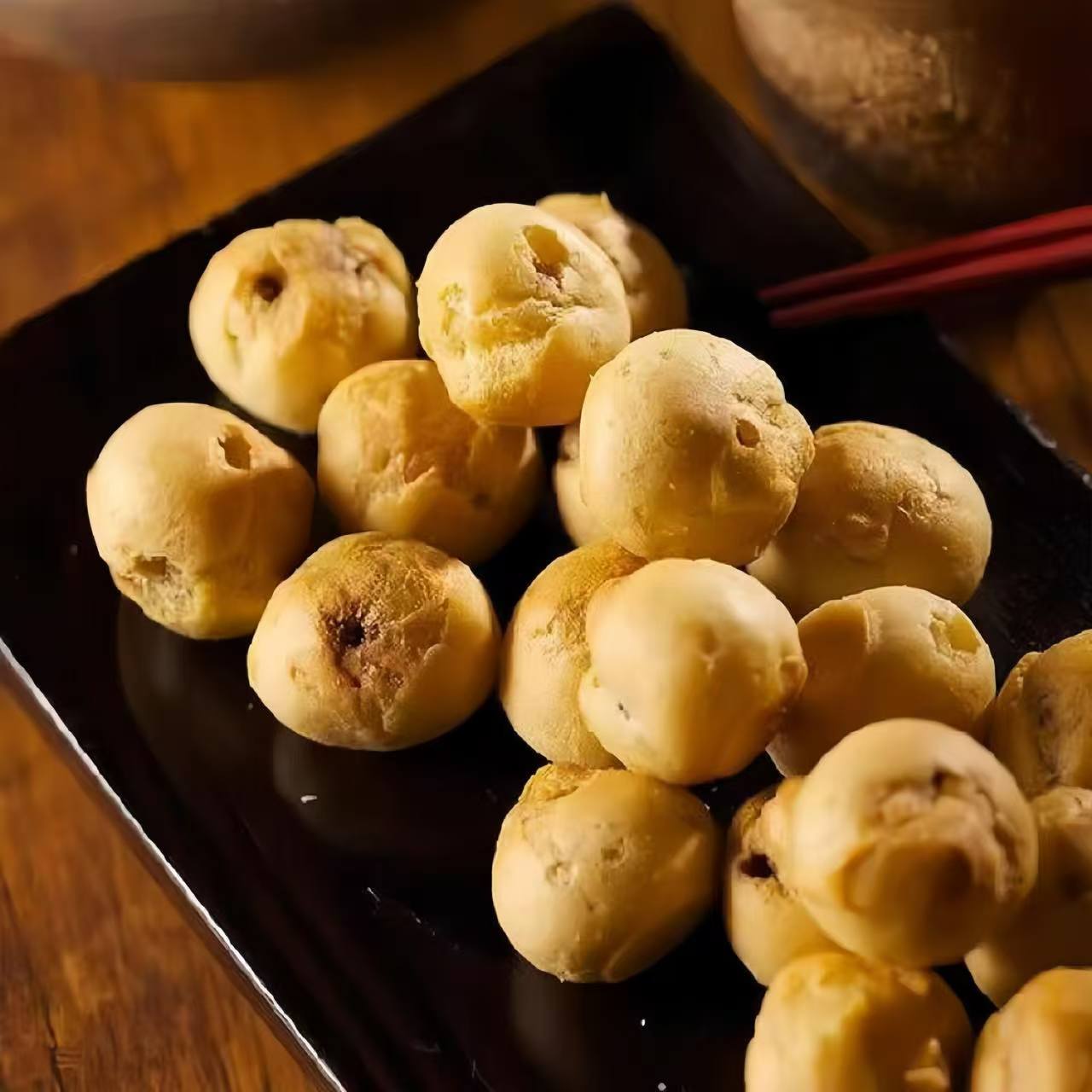 COD Halal Soes Coklat Cokelat/strawberry / mix rasa/halal Kue Sus Kering Isi soes coklat lumer 1 kg （Cemilan keluarga, cocok untuk dewasa dan anak-anak） Chocolate Food Makanan Snack Manis soes cokelat 1 kue soes coklat Toples Biskuit