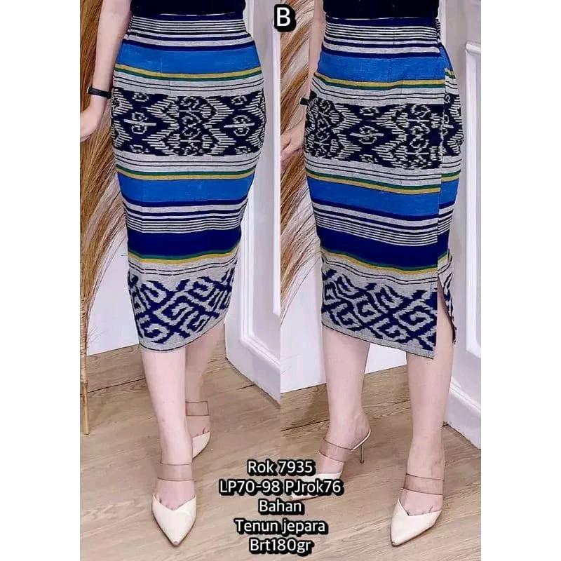 ROK PENDEK SPAN TENUN WANITA ETNICK MOTIF BELAHAN SAMPING 1