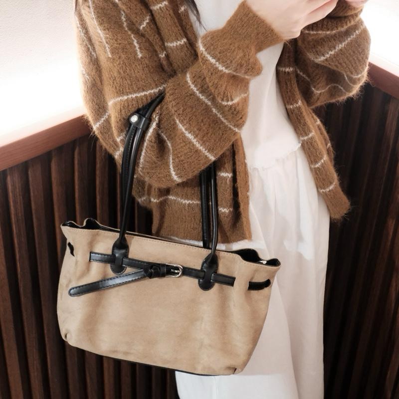 Có khoá kéo LILI BAG Túi tote da lộn Tote bag phong cách Hàn Quốc