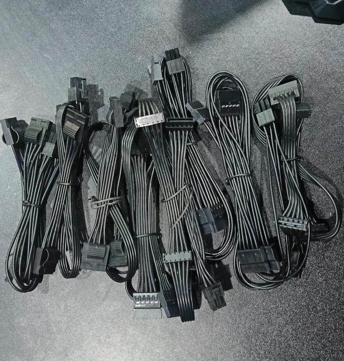 Gambar Kabel Modular Corsair PSU 6 Pin Ke SATA Original - 6pin to 4x SATA dari Lezz Computech Kota Administrasi Jakarta Utara Tokopedia