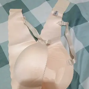 JC117 Seamless Push Up Bra Premium Japan Tanpa Kawat Basic Polos Bh Busa Tebal Wanita