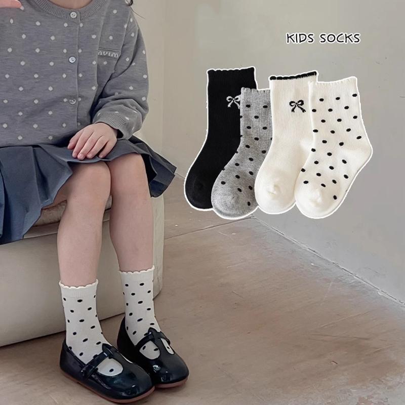 Tất Nơ Thêu 4 Đôi Dành Cho Bé Gái 3-14 Tuổi Tất Chấm Bi Ống Giữa Tất Bông Thích Hợp Cho Mùa Xuân Và Mùa Thu Giày Dép Trẻ Em Cho Trẻ Em Bé