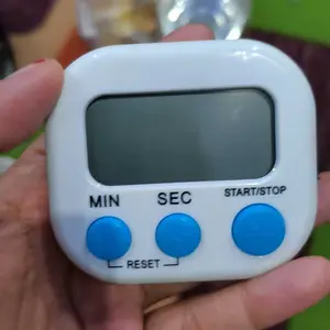 【Leooel】Timer Digital Kitchen Timer & Stopwatch Putih Plastik Elektronik Digital Tahan Guncangan Layar Jernih Reset Daya Hidup Mati Outdoor Olahraga
