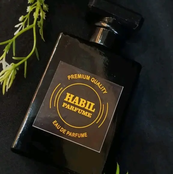 HUG0 B0SS by Habil Parfum. Minyak wangi Eau De Parfume (EDP). Wangi tahan lama, Harga murah & Design botol mewah. 2