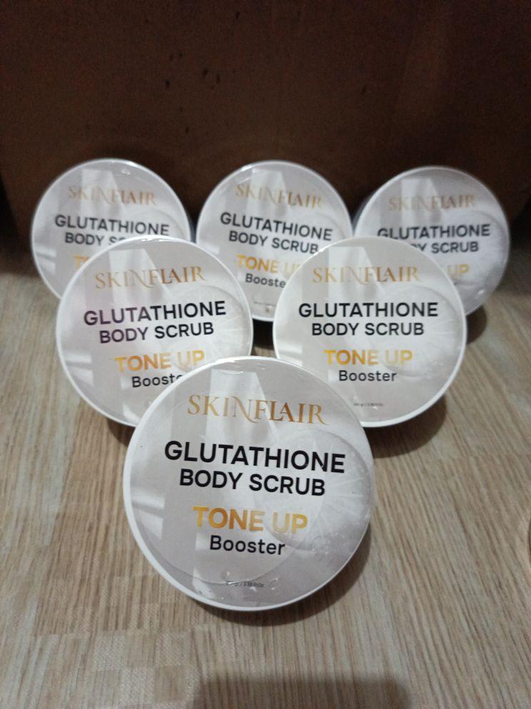 Skinflair Glutathione Body Scrub Tone Up Booster 250gr Mencerahkan Kulit Lalai