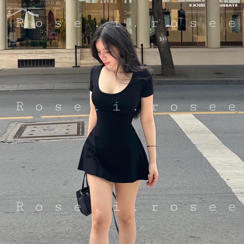 Đầm cổ viền form xoè