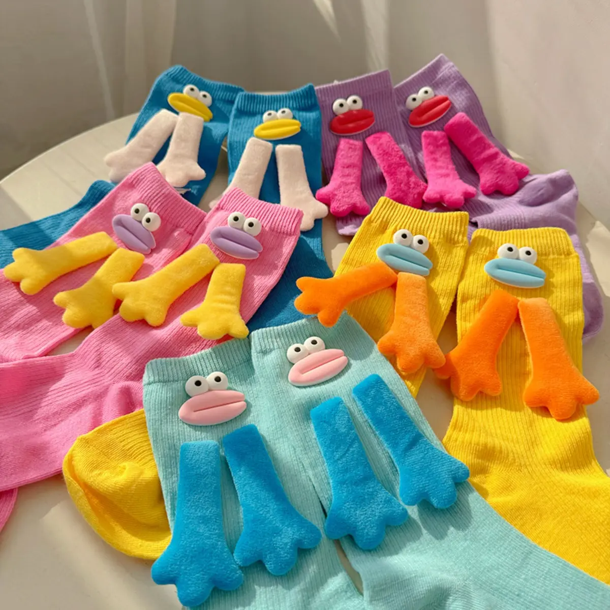 Cặp Đôi Từ Tính Nhiều Màu Sắc, Mới Lạ, Thu Hút Mỗi Người Nắm Tay, Tất Tay Trong Tay, Hút Từ Tính Vui Nhộn, Búp Bê 3D, Tất Ống Giữa