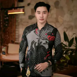 Kemeja Batik Pria Lengan panjang Motif Gagak Abu Premium atasan kerja kantoran guru Baju Kondangan Pernikahan Nyaman Seragam Kain cuci kering size- (m)      [bb 50kg]