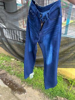 Product Review of Celana Skena Loose Gombrang Korean Stile Jeans Denim Premium Unisex Distro - Kualitas Premium - Panjang, Nyaman from r**5 2