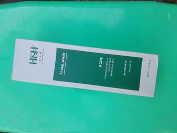 Product Review of HNH Facial Wash Acne Glow - Sabun Cuci Muka Gentle untuk Kulit Berminyak & Berjerawat from m**i 1