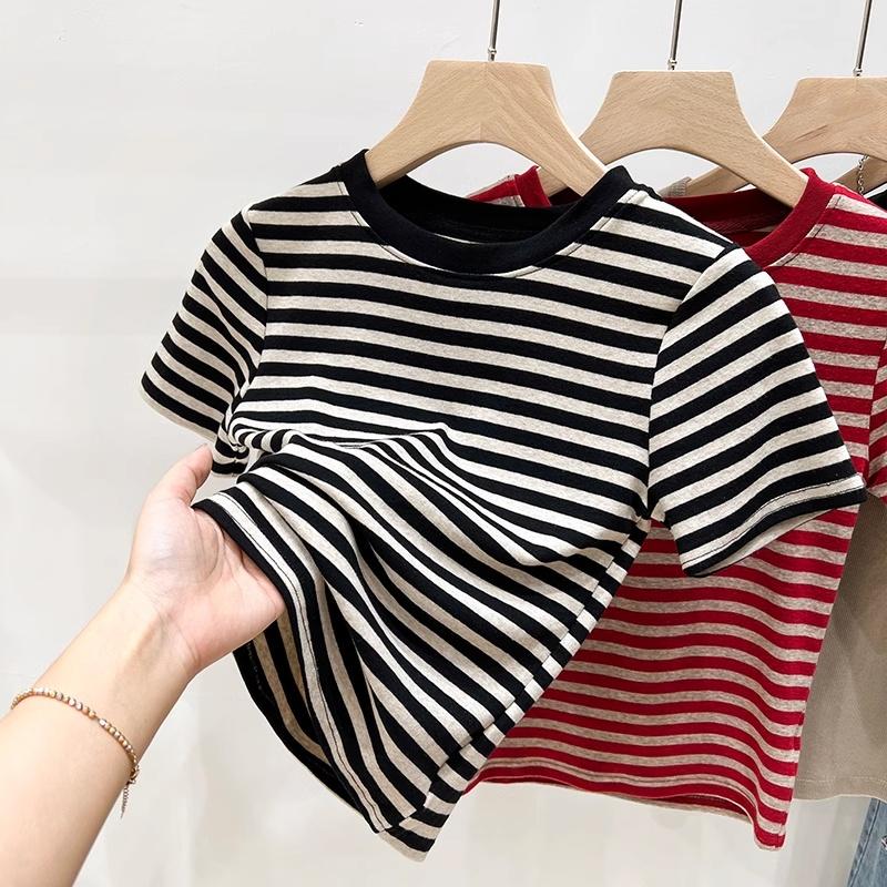 kaos stretch leher kru bergaris merah 2