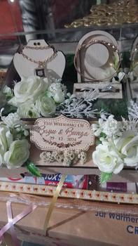 Product Review of Treasure Artificial Kotak Hantaran Perhiasan Fullset Free Custom Nama from k**a 0