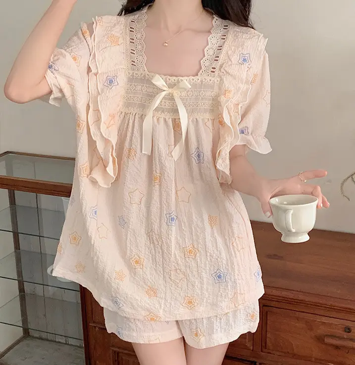 ชุดนอนสตรีฤดูร้อน สไตล์ฮอต แขนสั้น ลูกไม้และหยิกหยัก ดีไซน์การ์ตูนและหวาน เสื้อสวมหัว เหมาะสำหรับใส่ในบ้านและนอกบ้าน Women Lady Clothing Sleepwear