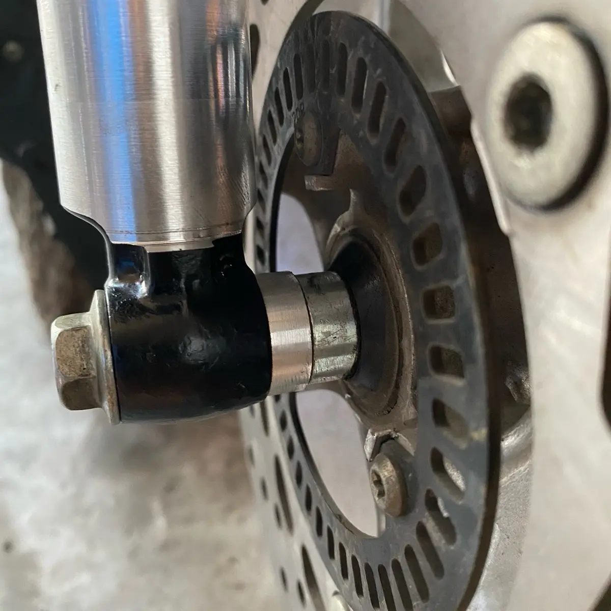 Bosing tambahan aerox shock mio pnp velg std aerox