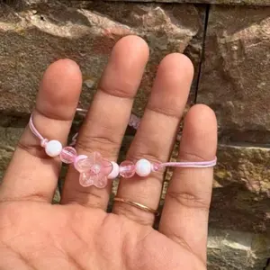 Gelang bracelet bunga pink di tengah gelang pink lucu imut |gelang fairytale simple