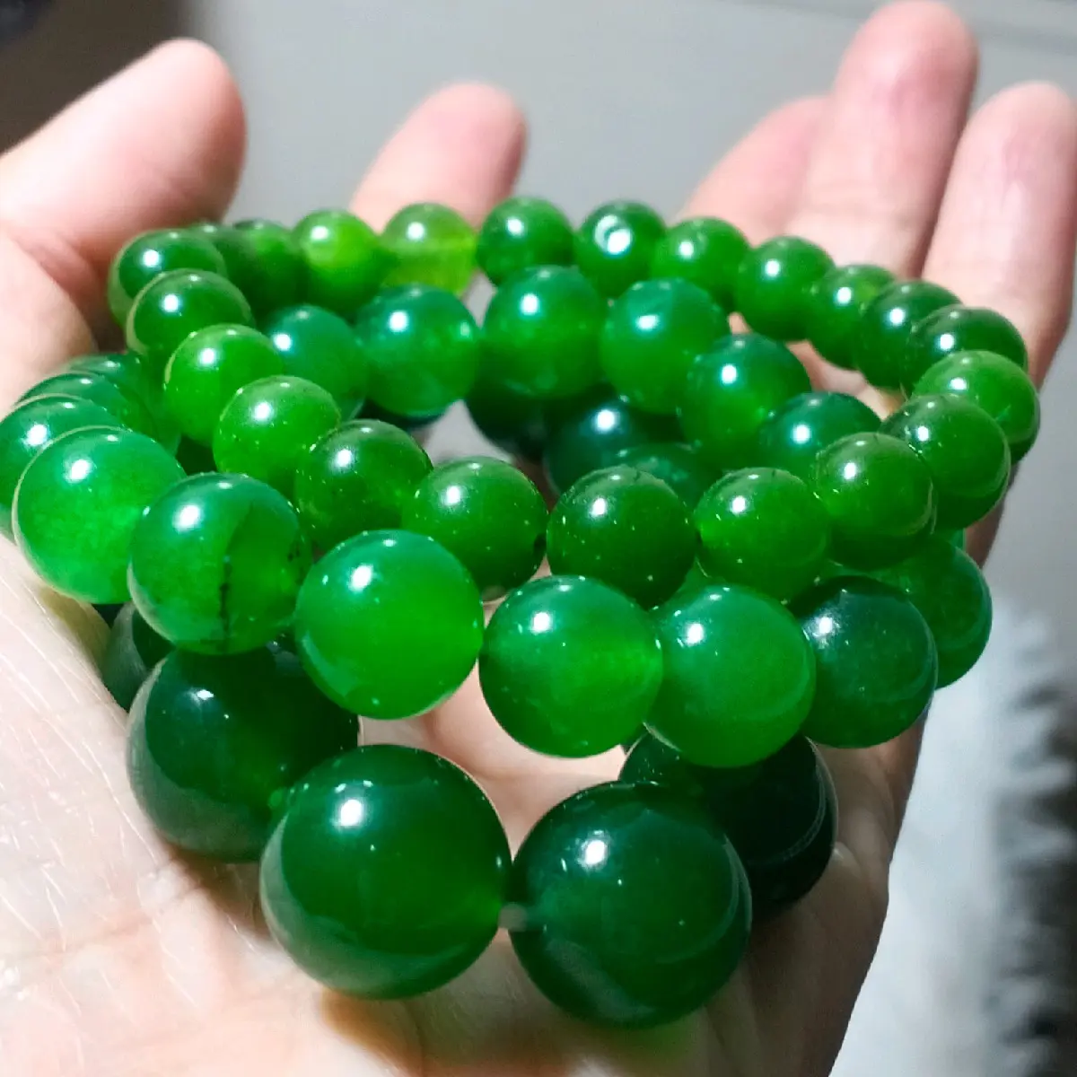 GELANG BATU GIOK HIJAU (DIM 6,8,10,13)