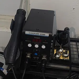 Stasiun Solder 8586 700W 2 in 1 Digital Display SMD Ulang Hot Air Gun Solder Besi 220V ESD Las Pematrian Alat Perbaikan Logam