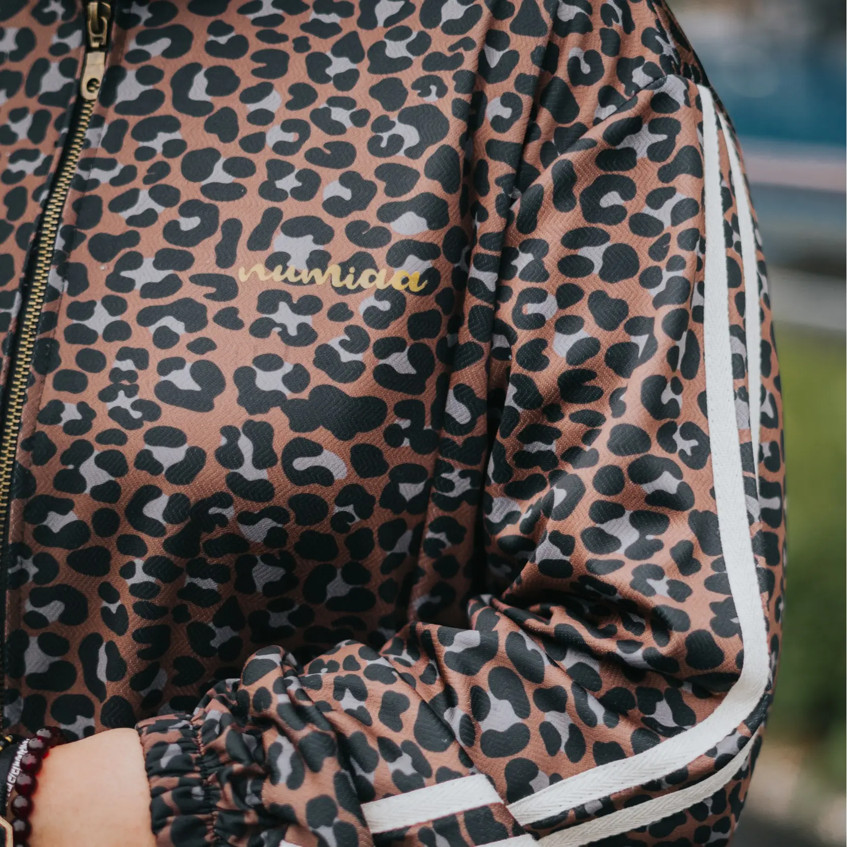 Jaket Printing Leopard