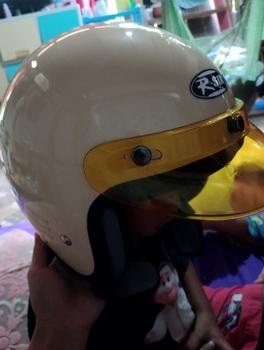 Product Review of Helm Bogo Polos Pria Wanita  Hijab Friendly Terbaru Retro Pet SNI Kaca Motorcycle from E**e 1