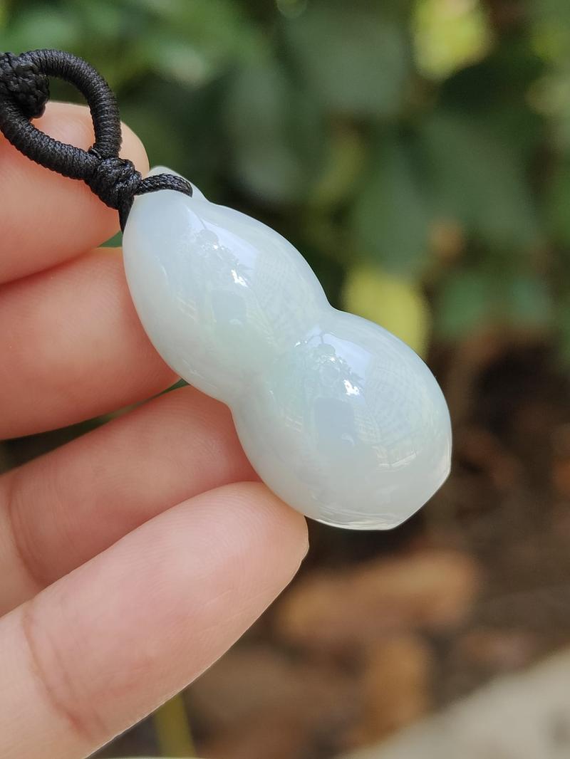 Product Introduction of Kopitiam Blessing Natural Type A Jadeite Gourd Pendant (Sku: pendant437) 8