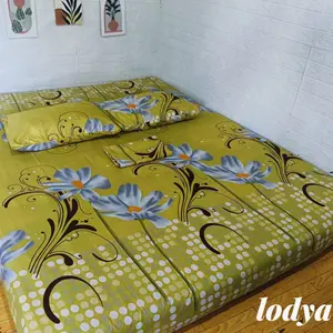 Sprei Homemade Motif Bunga Bahan Kain Katin Disperse Halus Adem, Ada Karet Disetiap Sudut,Sudah 1 Set dengan Sarung Bantal dan Sarung Guling