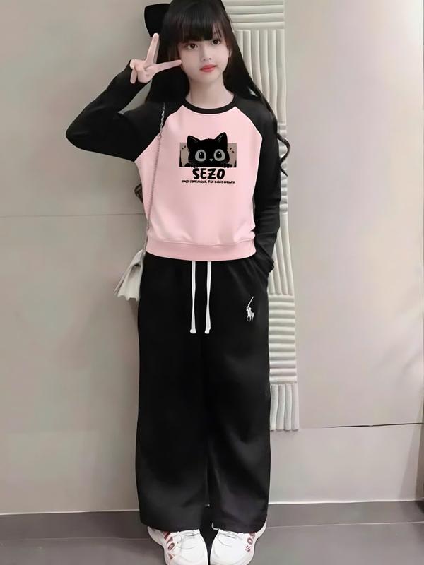 Bộ đồ bé gái SEZO mèo đen – Áo tay dài phối màu đỏ trắng quần da cá ống rộng phom unisex thoải mái cho bé 9–40kg