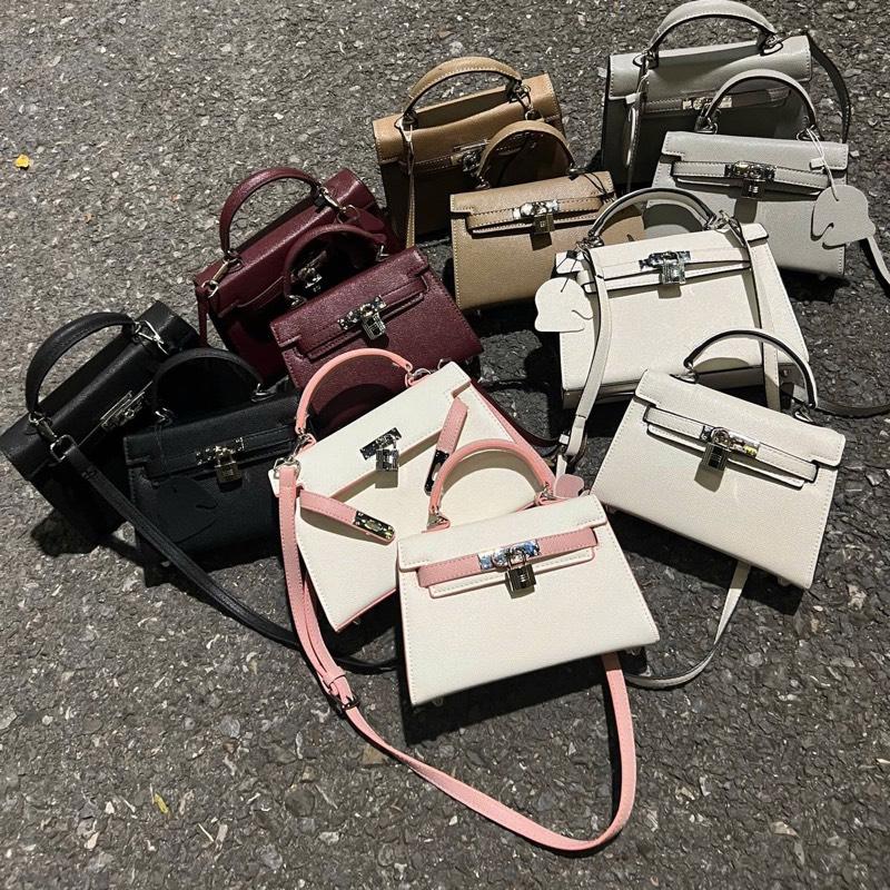 TÚI XÁCH NỮ CẦM TAY ĐEO CHÉO 2 SZ 19CM, 22CM DA GẠO SẦN TAG BẠC KÈM Ổ KHOÁ ( LƯU Ý XEM PHẦN MÔ TẢ SẢN PHẨM TRƯỚC KHI MUA )